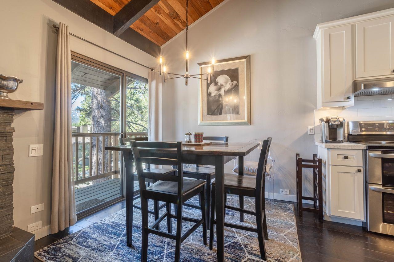 152 Viewpoint Road, Unit 120 Mammoth Lakes, CA 93546 - Photo 11 of 29 Gallery Image 11
