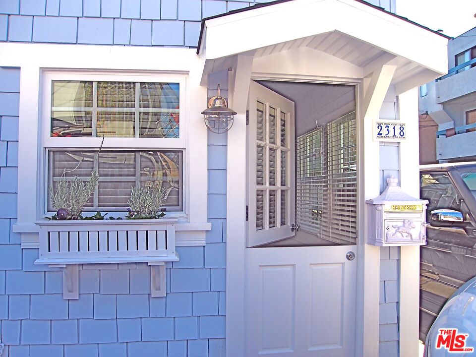 2318 Strongs Drive Venice, CA 90291 - Photo 1 of 19 a view of front door of house