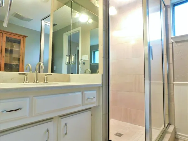 $2,350 | 126 Bluebonnet Drive, Highland Village, TX 75077