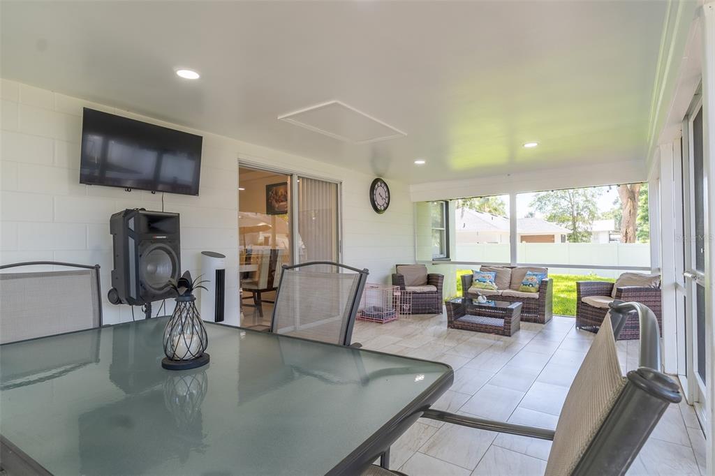 930 Hicks Road Lakeland, FL 33813 - Photo 19 of 22