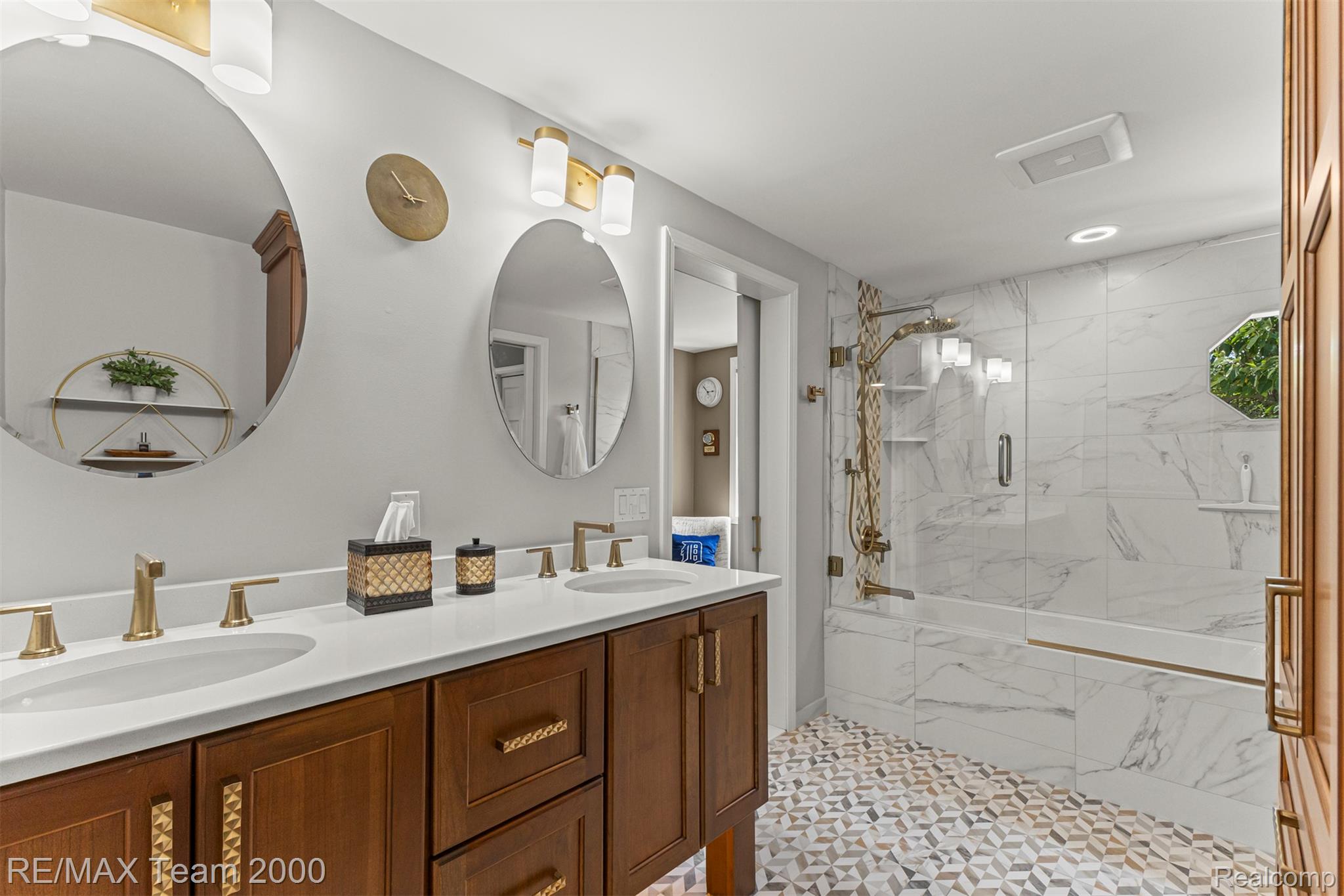 137 North Brady Road Dearborn, MI 48124 - Photo 41 of 72 41.jpg