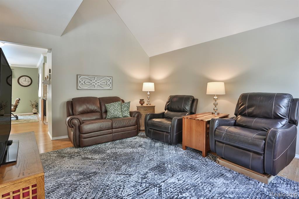 2707 Mason Road Howell, MI 48843 - Photo 9 of 48