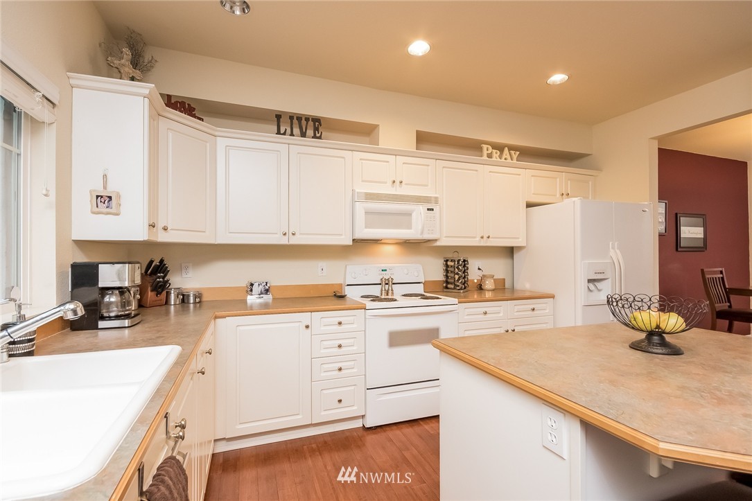 512 South 46th Place Renton, WA 98055 - Photo 6 of 18