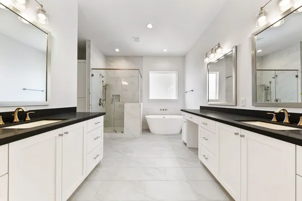 $4,700 | 1127 East 23rd Street, Houston, TX 77009