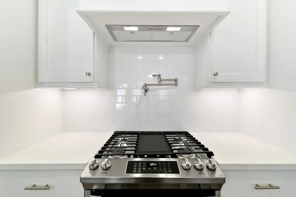 $4,700 | 1127 East 23rd Street, Houston, TX 77009