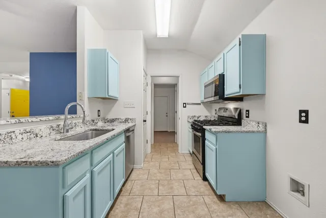 $245,000 | 125 Blue Ridge Trail, Elgin, TX 78621