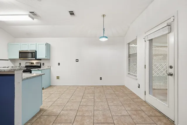 $245,000 | 125 Blue Ridge Trail, Elgin, TX 78621