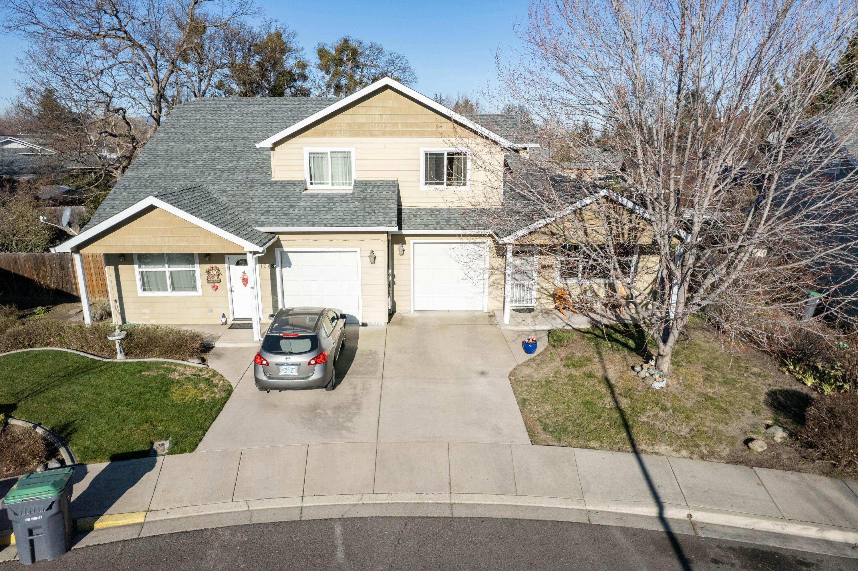 1012 Megan Lane Phoenix, OR 97535 - Photo 4 of 35 DJI_0246