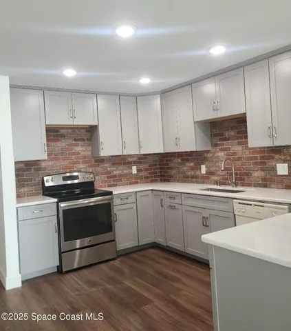 $2,500 | 760 South Brevard Avenue, Unit 416, Cocoa Beach, FL 32931