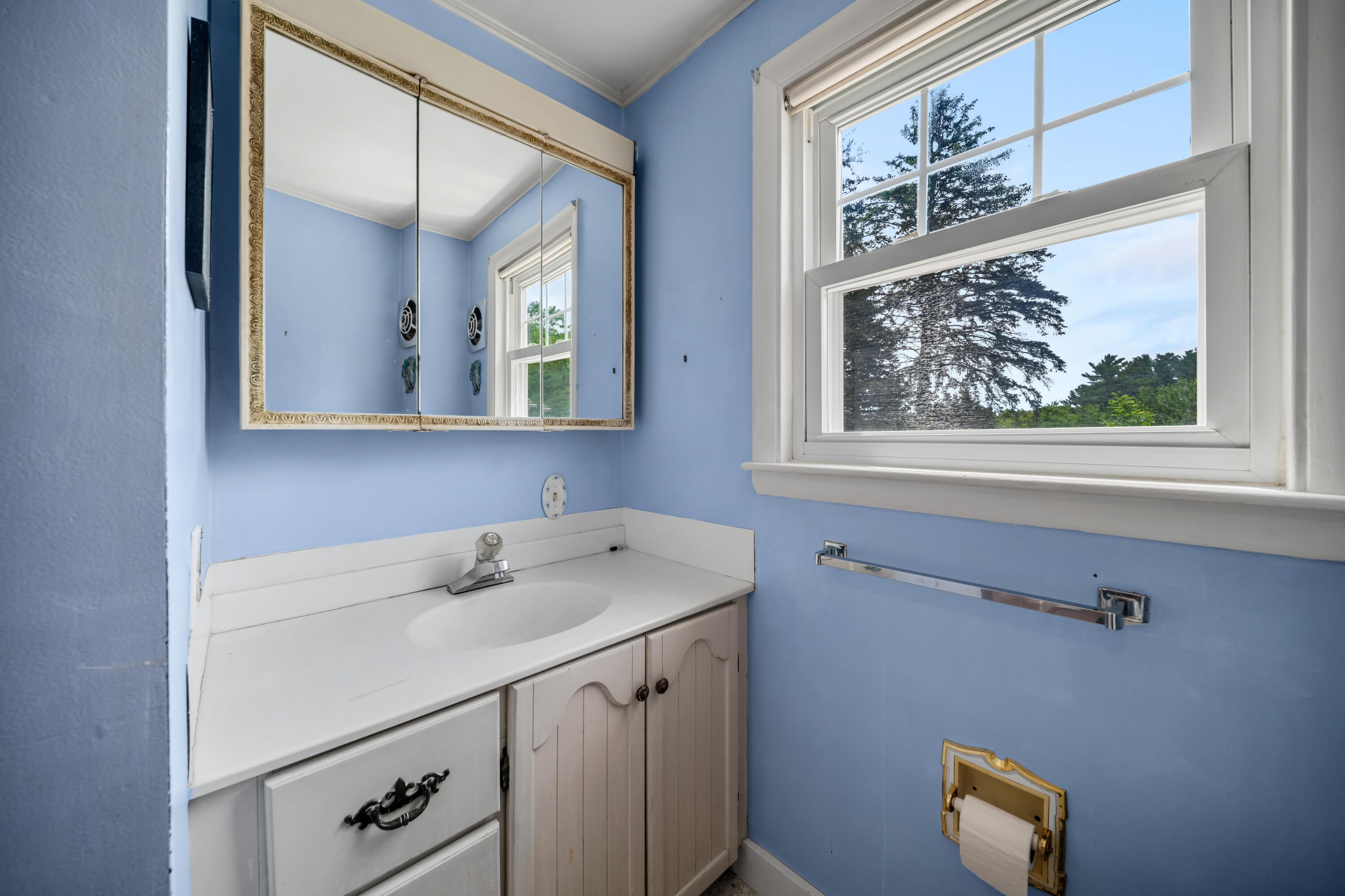 157 Old Road Eliot, ME 03903 - Photo 9 of 46 First Floor Bath