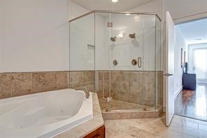 5407 Jackson Street Houston, TX 77004 - Photo 16 of 24
Perfect to relax after an stressful day!