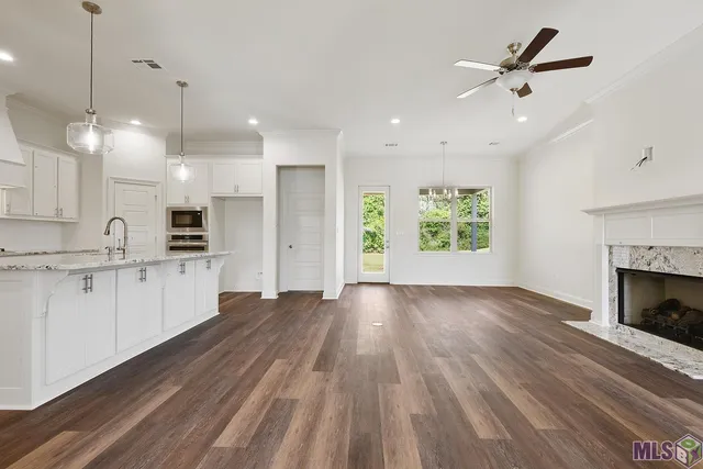 $522,823 | 36124 Belle Parc Avenue, Geismar, LA 70734