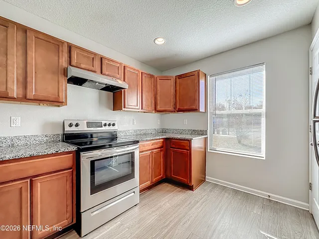 $270,900 | 9487 Thorn Glen Road, Jacksonville, FL 32208