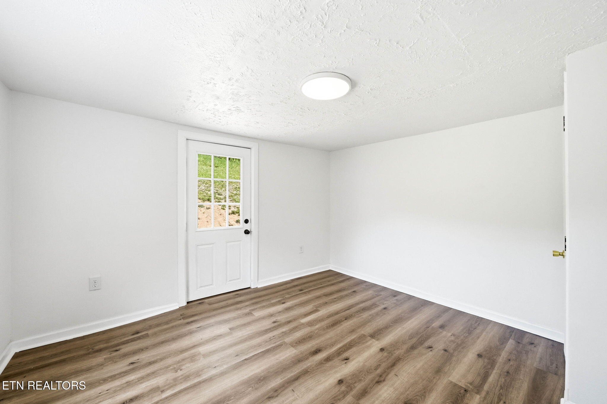 933 Hubert Taylor Road Mountain City, TN 37683 - Photo 8 of 26 3-web-or-mls-933 Hubert Taylor Rd-11