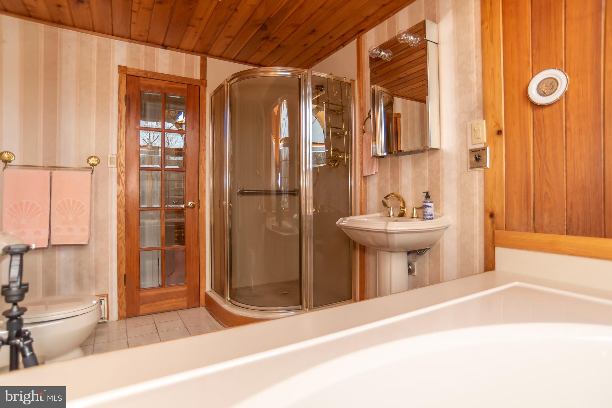 67 Hollow Road Levittown, PA 19056 - Photo 22 of 37 Gallery Image 22