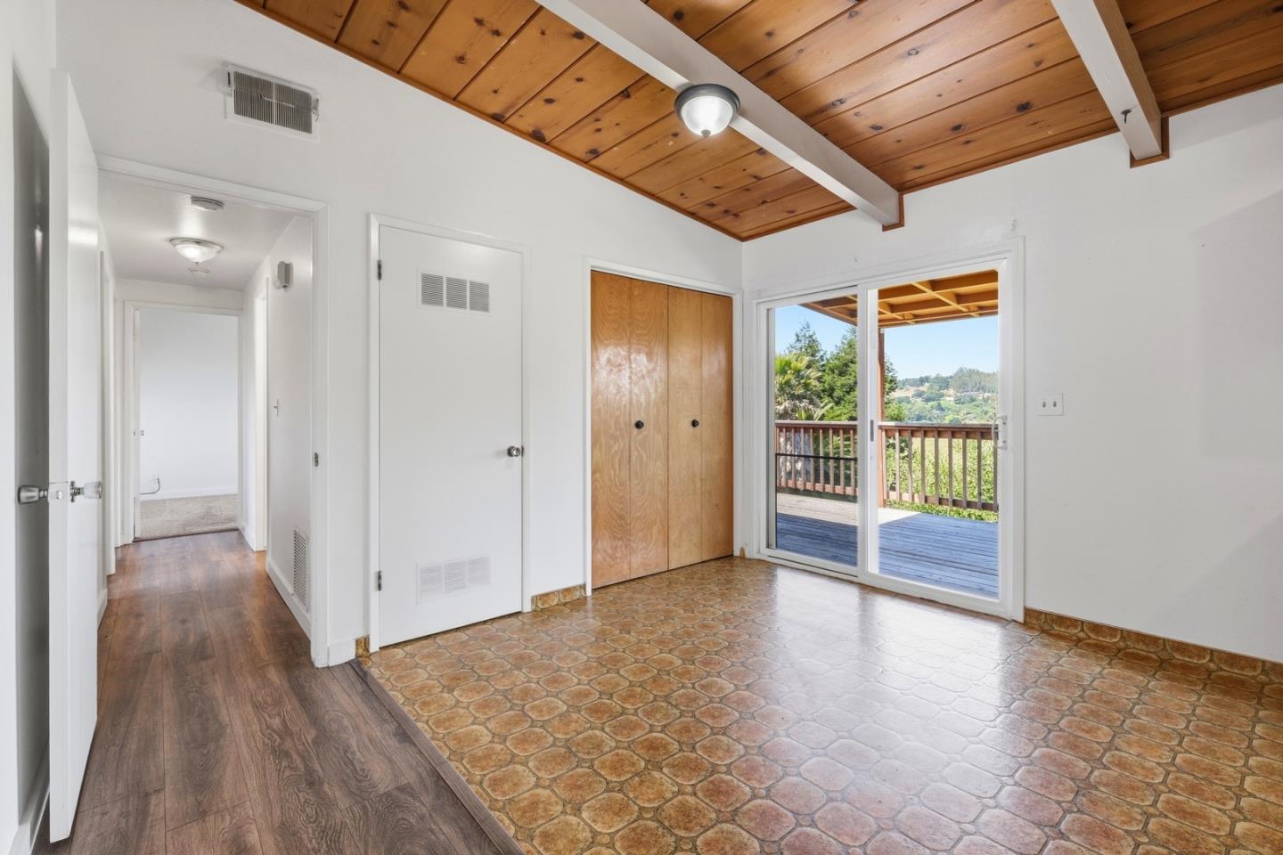 215 Manfre Road Watsonville, CA 95076 - Photo 15 of 36 en view interior of the house