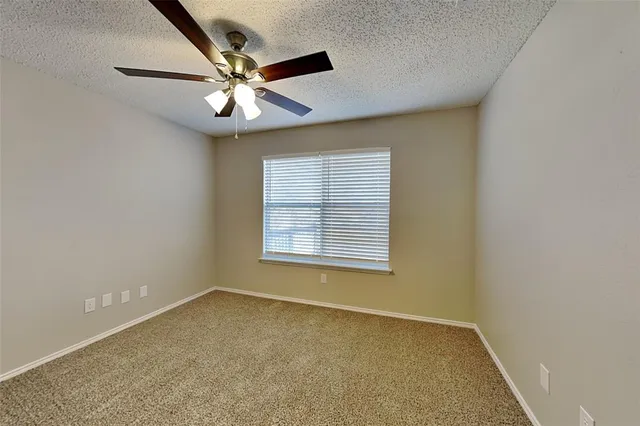 $2,575 | 2702 Yellowstone Park Lane, Corinth, TX 76210