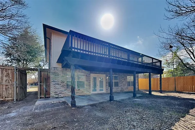 $2,575 | 2702 Yellowstone Park Lane, Corinth, TX 76210