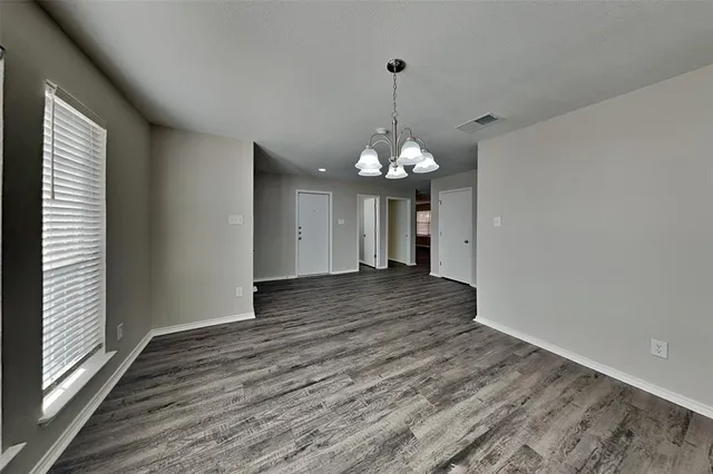 $2,575 | 2702 Yellowstone Park Lane, Corinth, TX 76210