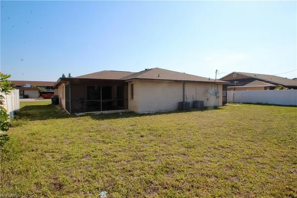 $1,600 | 3808 Southeast 11th Avenue, Unit A, Cape Coral, FL 33904