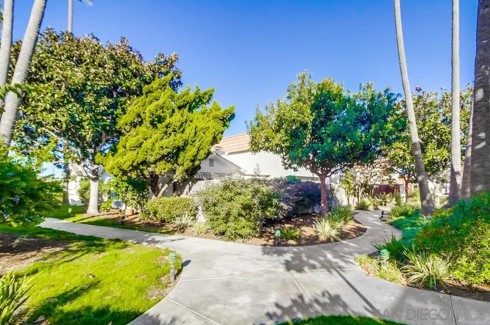 10 GingerTree Lane Coronado, CA 92118 - Photo 5 of 68