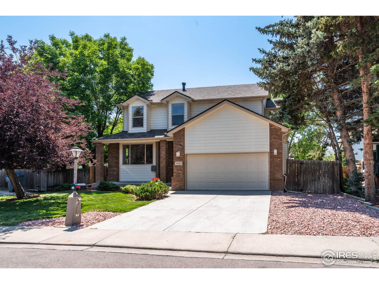 1907 Red Cloud Road Longmont, CO 80504 - Photo 2 of 31 Gallery Image 2