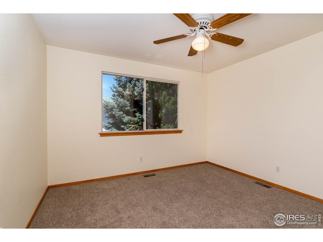 1907 Red Cloud Road Longmont, CO 80504 - Photo 21 of 31 Forth bedroom
