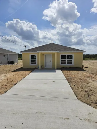 $1,490 | 1209 Ramona Avenue, Sebring, FL 33870