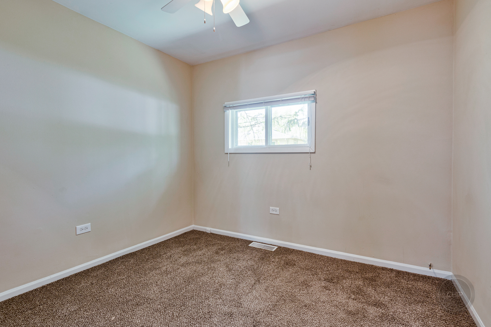 6010 Belmont Road Downers Grove, IL 60516 - Photo 14 of 24