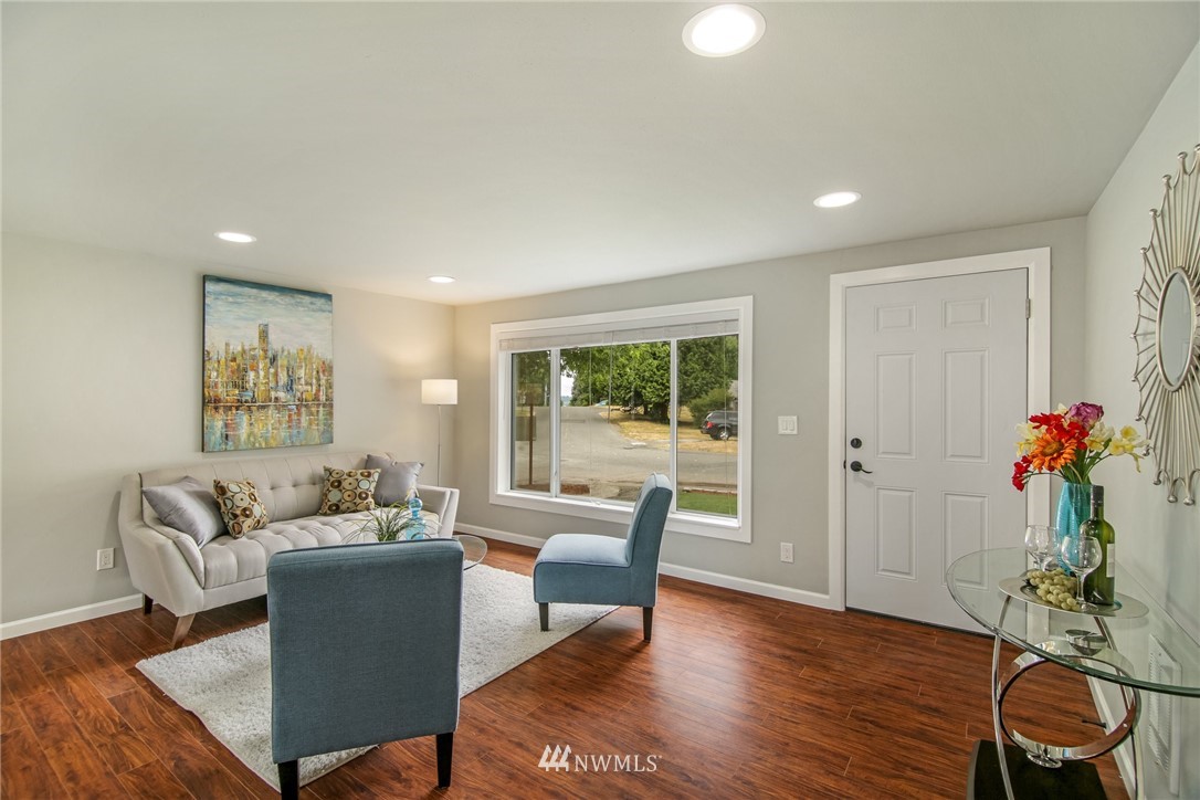 3715 Northeast 7th Street Renton, WA 98056 - Photo 3 of 15