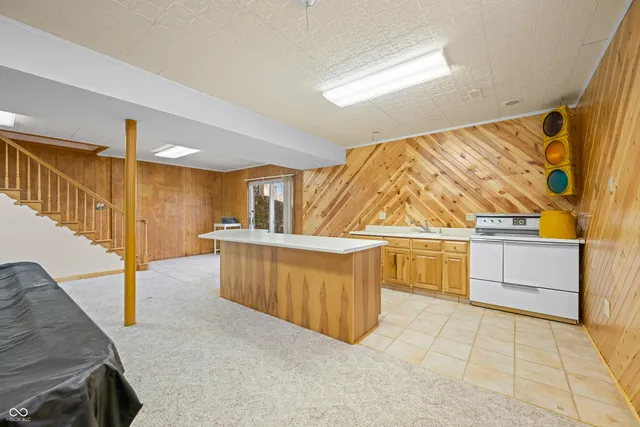 $1,140,000 | 1828 West 750th Street South, Trafalgar, IN 46181