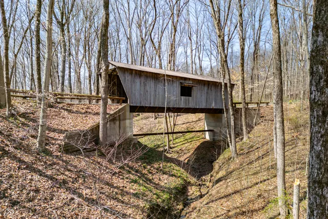 $1,140,000 | 1828 West 750th Street South, Trafalgar, IN 46181