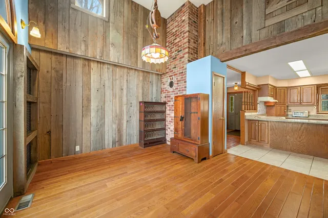 $1,140,000 | 1828 West 750th Street South, Trafalgar, IN 46181