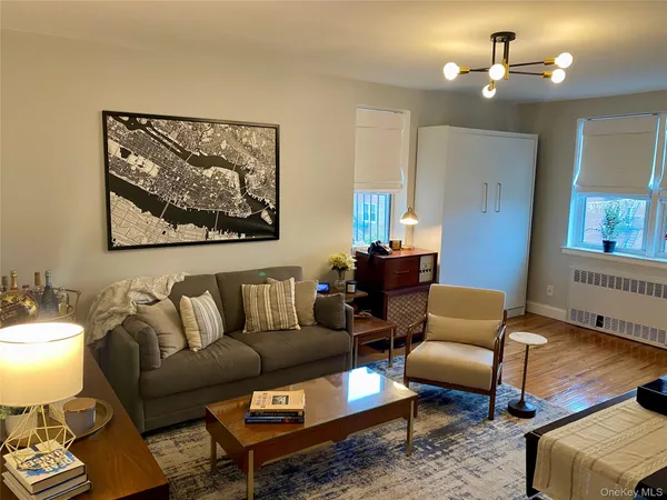 $184,000 | 22 Mulford Place, Unit 5C, Hempstead, NY 11550