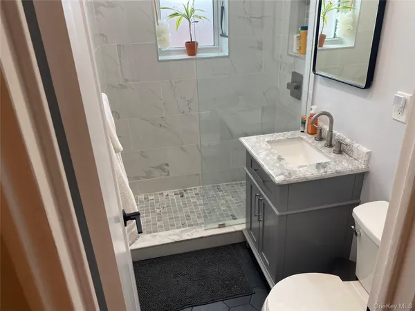 $184,000 | 22 Mulford Place, Unit 5C, Hempstead, NY 11550