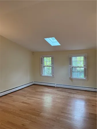 $2,500 | 2 Burrs Lane, Providence, RI 02904