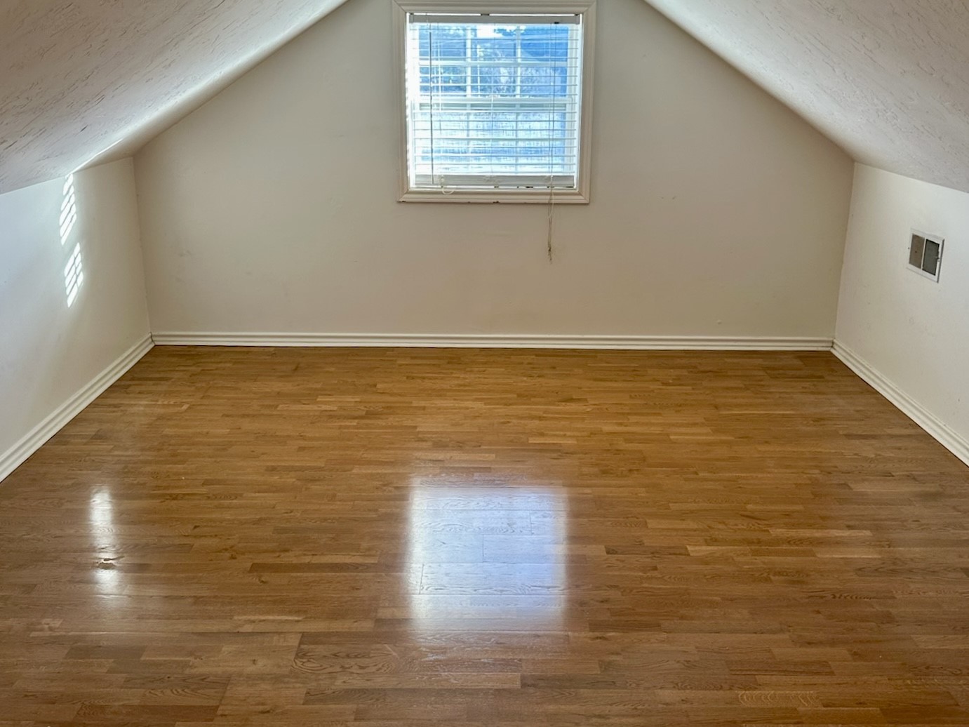 5659 Lymbar Drive Houston, TX 77096 - Photo 19 of 26 a view of an ocean