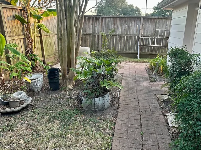 $4,500 | 5659 Lymbar Drive, Houston, TX 77096