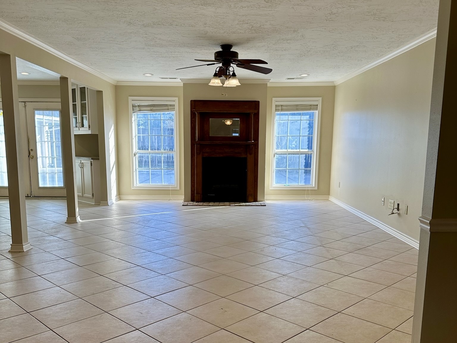 5659 Lymbar Drive Houston, TX 77096 - Photo 8 of 26