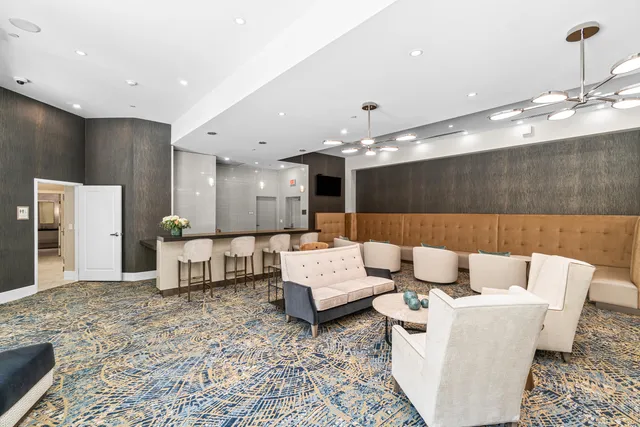 $8,500 | 701 South Olive Avenue, Unit 505, West Palm Beach, FL 33401