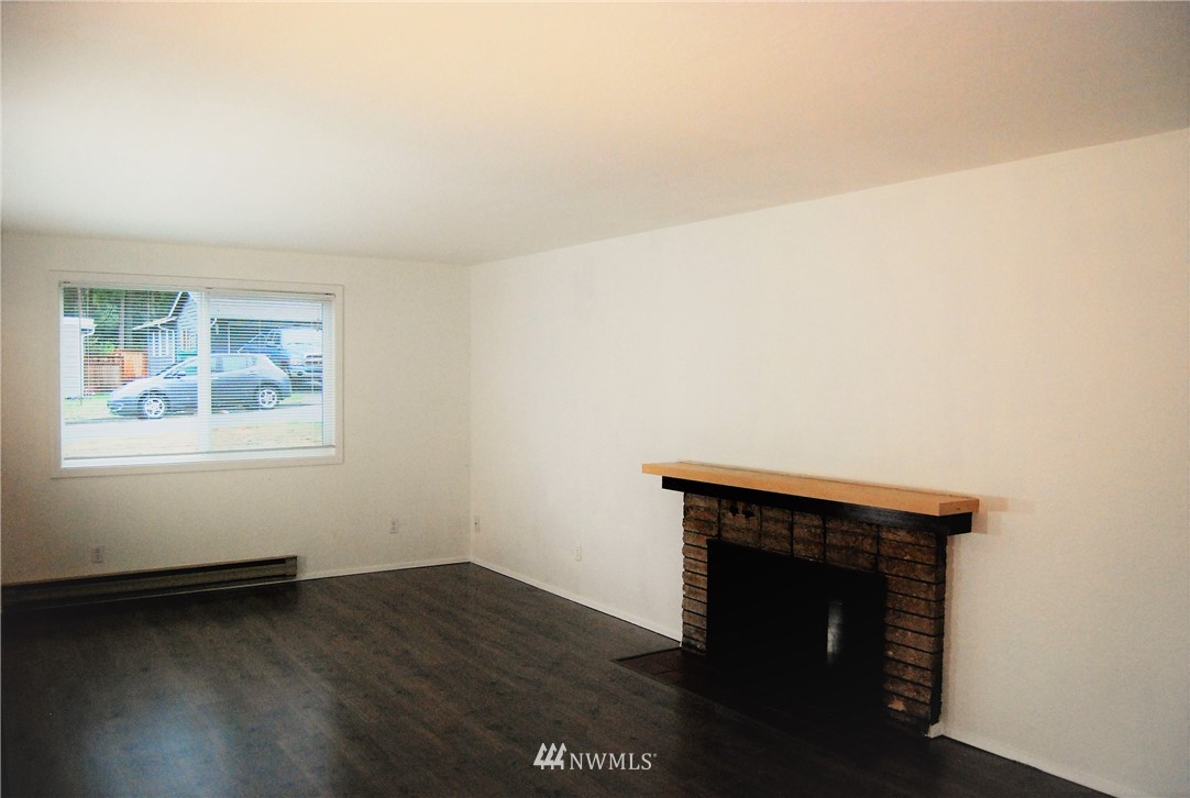 417 158th Street Southeast Bothell, WA 98012 - Photo 3 of 18