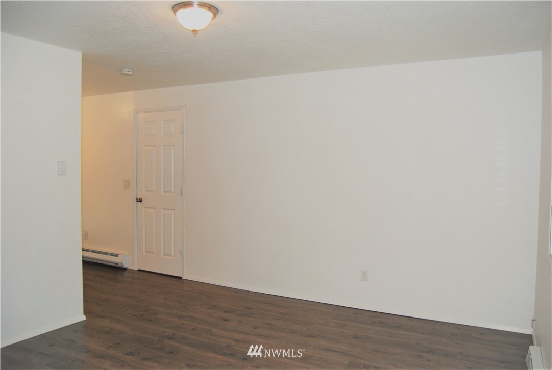 417 158th Street Southeast Bothell, WA 98012 - Photo 8 of 18