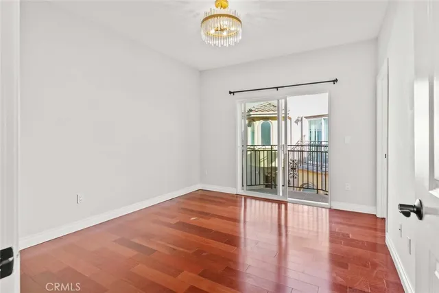 $729,000 | 6939 Greeley Street, Unit 102, Tujunga, CA 91042