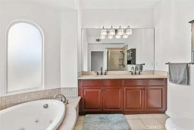 $729,000 | 6939 Greeley Street, Unit 102, Tujunga, CA 91042