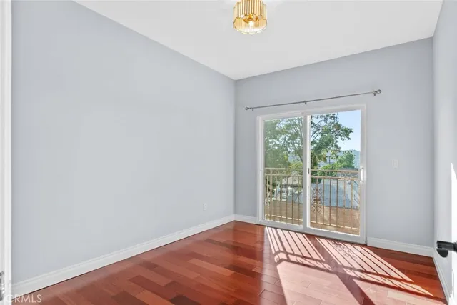 $729,000 | 6939 Greeley Street, Unit 102, Tujunga, CA 91042