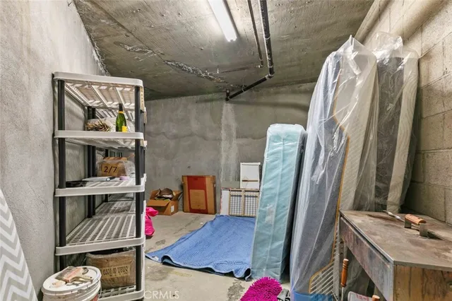 $729,000 | 6939 Greeley Street, Unit 102, Tujunga, CA 91042