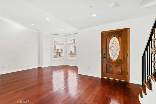 $729,000 | 6939 Greeley Street, Unit 102, Tujunga, CA 91042