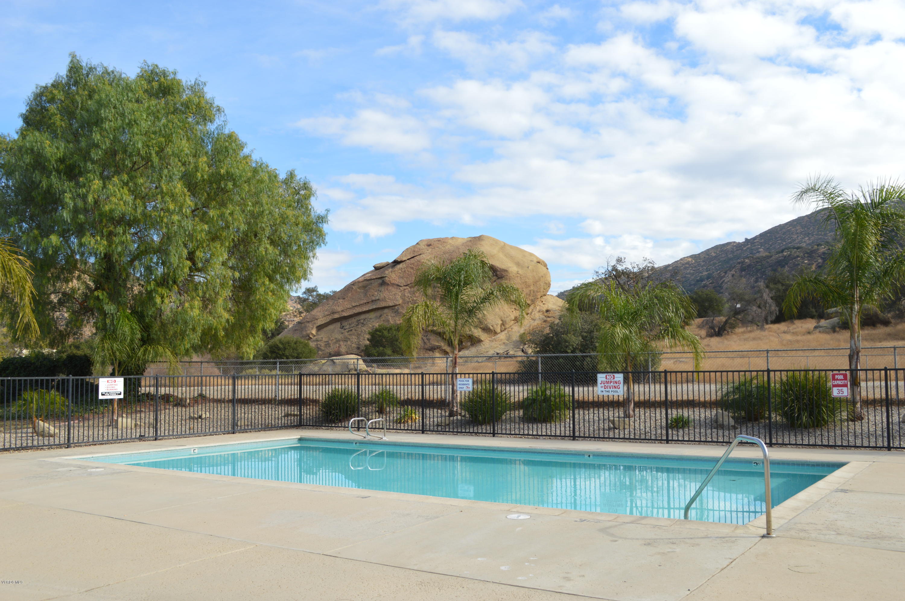 6480 Katherine Road, Unit 51 Simi Valley, CA 93063 - Photo 4 of 36 DSC_0220