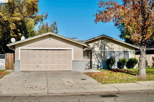 $399,900 | 703 Prospector Drive, Stockton, CA 95210