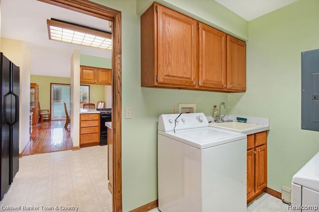 6641 Winans Lake Road Brighton, MI 48116 - Photo 8 of 29 GetMedia-7.jpg
